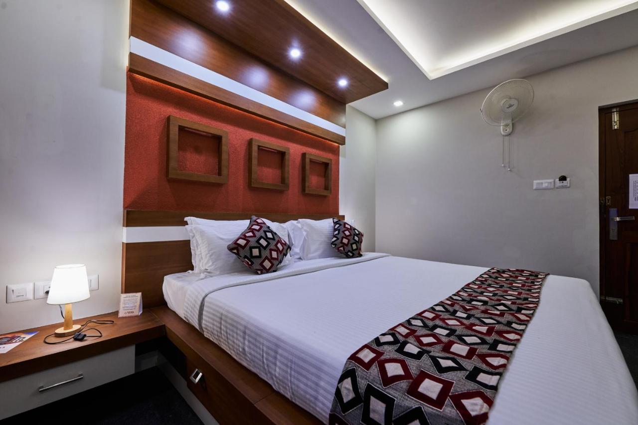 Готель Vidya Residency Thrissur Екстер'єр фото