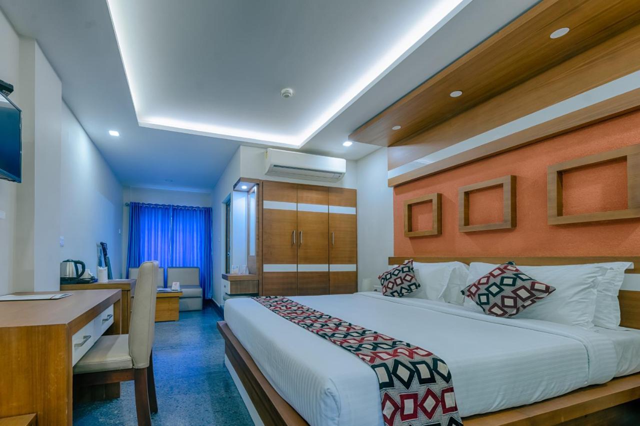 Готель Vidya Residency Thrissur Екстер'єр фото
