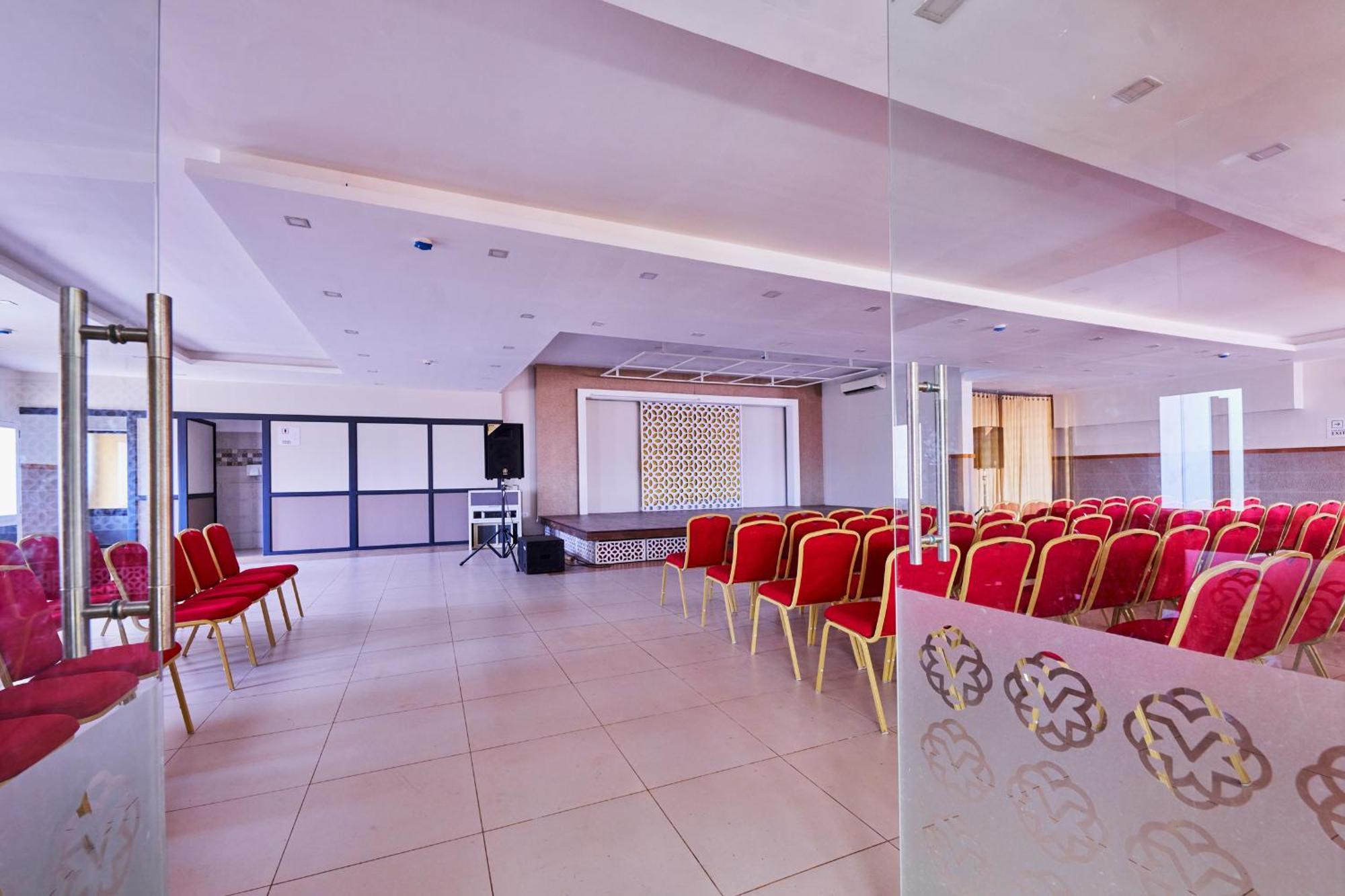 Готель Vidya Residency Thrissur Екстер'єр фото